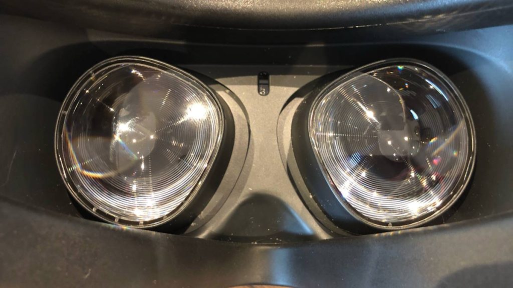 Avoid dust on lenses vr headset